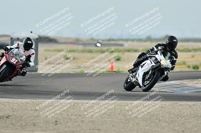 media/Apr-18-2025-TrackDaz (Fri) [[45f5874c44]]/C Group/Session 1 (Turn 7)/